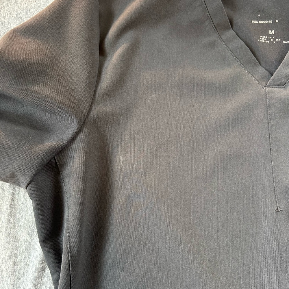 Fabletics Scrub Top - Picture 3 of 5